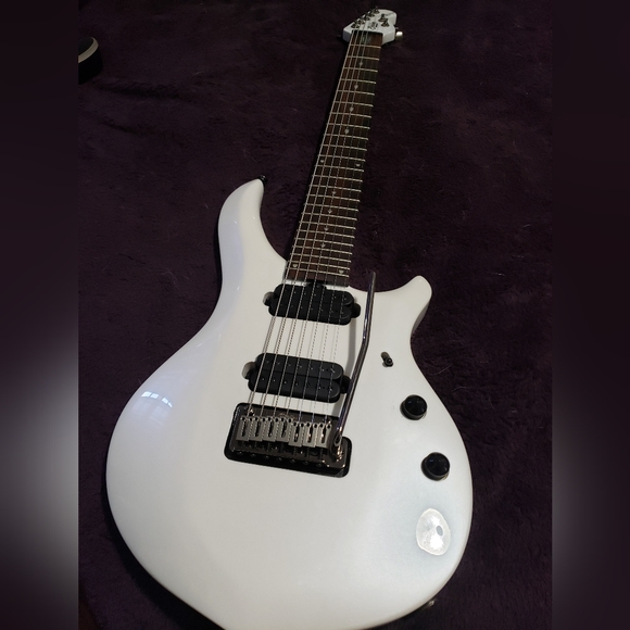 Sterling JP Majesty Music Man 7-string (John Petrucci) signature series - Picture 3 of 8